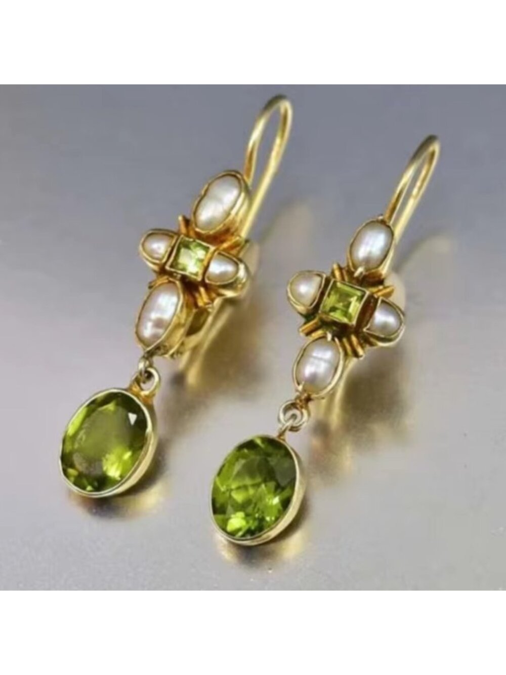Anthro Asymmetric Green Crystal & Pearl Earrings – Gold Artistic Dangle Design - Picture 5 of 8